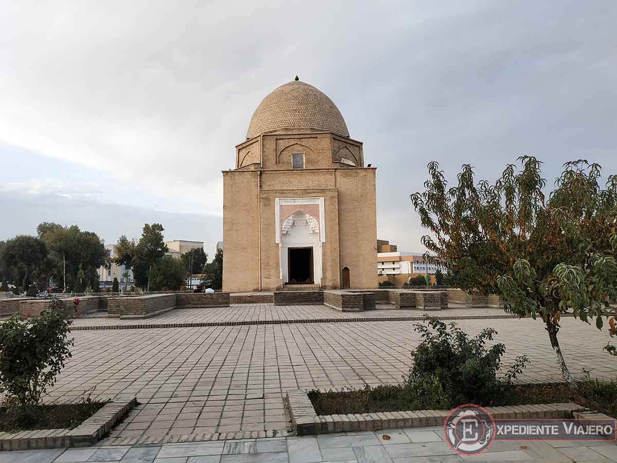 Mausoleo de Rukhabad