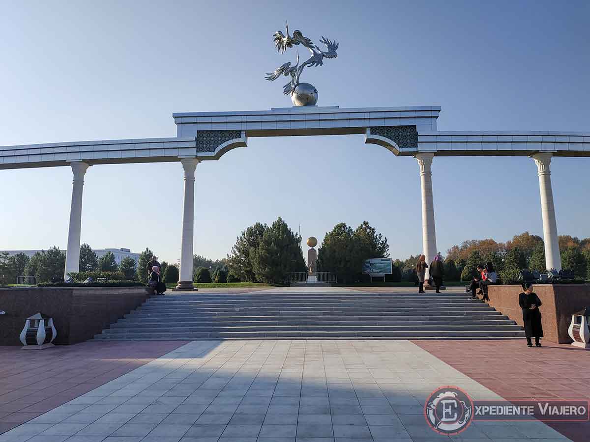 Plaza de la independencia de Tashkent