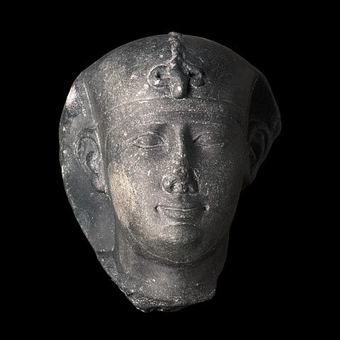 Faraón Nectanebo II