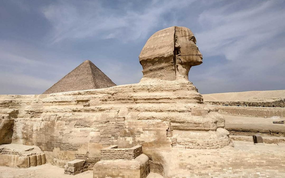 Día de pirámides y la Gran Esfinge de Guiza