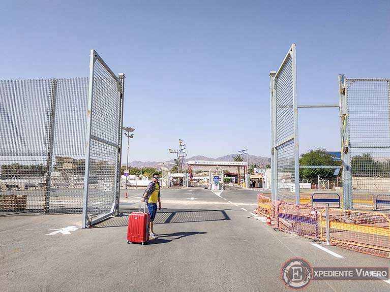 Cruzar la frontera entre Jordania e Israel