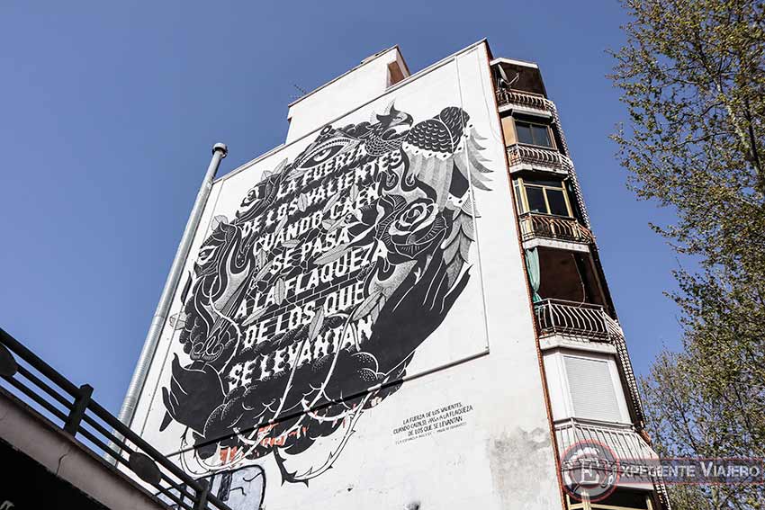 Grafiti de Boa Mistura con frases de Cervantes