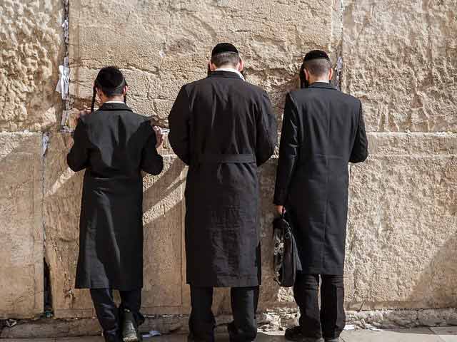 Cómo visitar el Muro de las Lamentaciones: ¿Qué rezan los judíos?