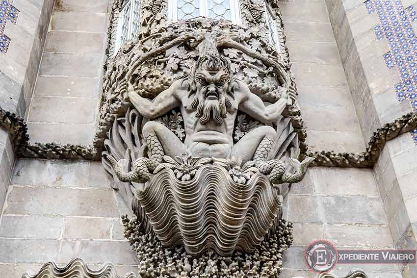 Figura mitológica del Adamastor en el Palacio da Pena en Sintra