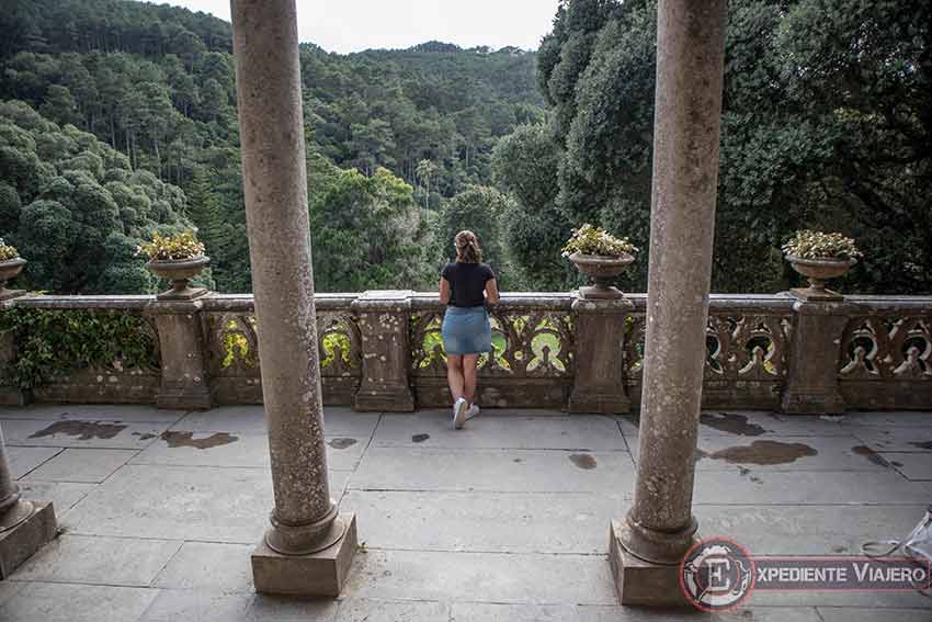 Vistas desde la terraza del Palacio de Monserrate en Sintra (Portugal)