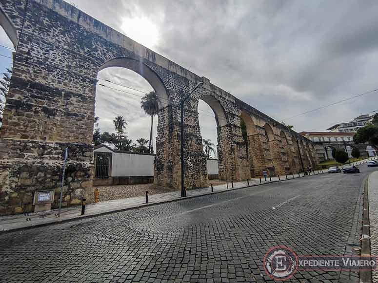 Ver el Acueducto de San Sebastián de Coimbra en un día
