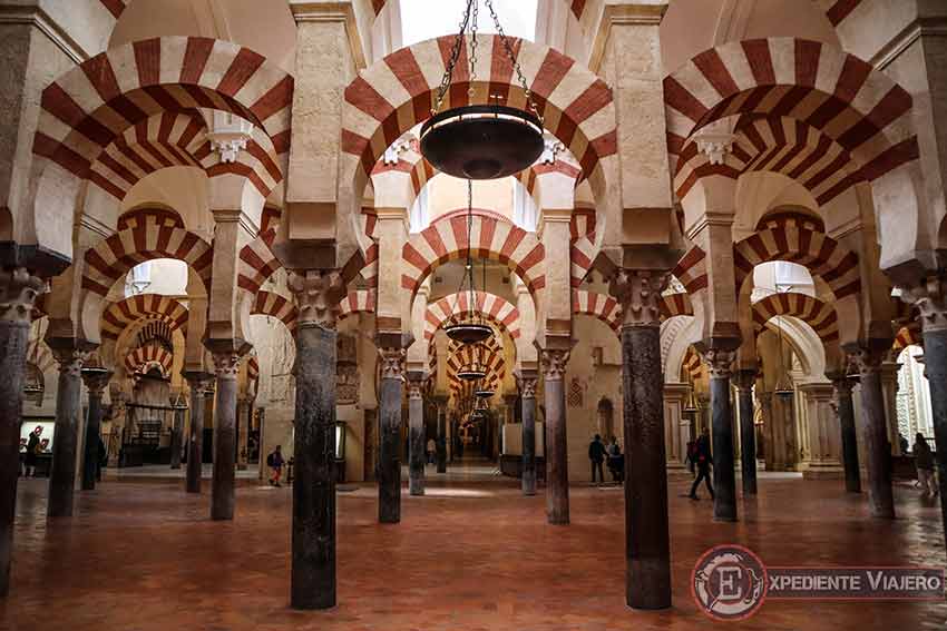 Bosque de columnas de la Mezquita de Córdoba