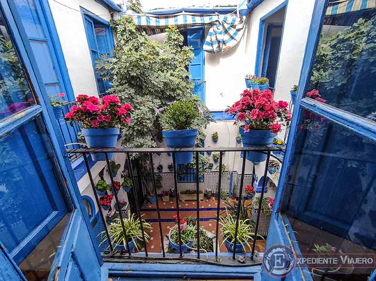 Dónde dormir en Córdoba en 2 días: patio cordobés de nuestro hotel
