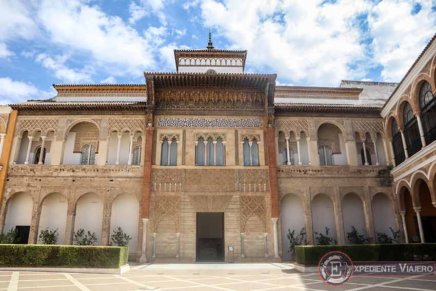 Fachada del Palacio del Rey Pedro I del Alcázar de Sevilla