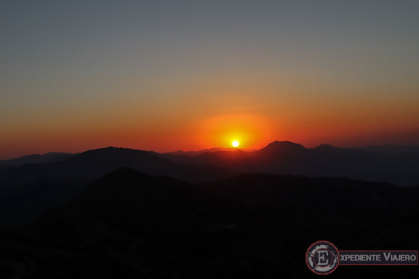 Visitar el Monte Nemrut durante el amanecer
