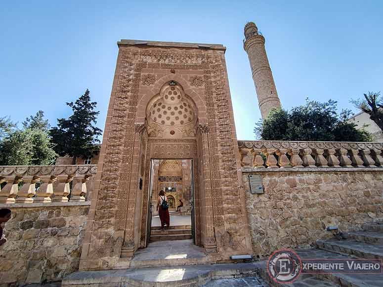 Puerta de la Mezquita Latifiye de Mardin (Turquía)