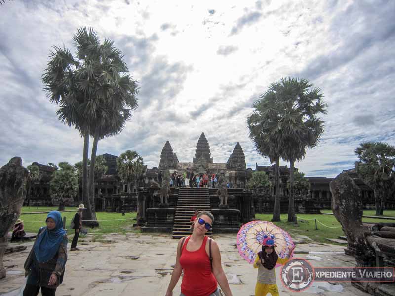 Templos de Angkor: vista exterior de Angkor Wat