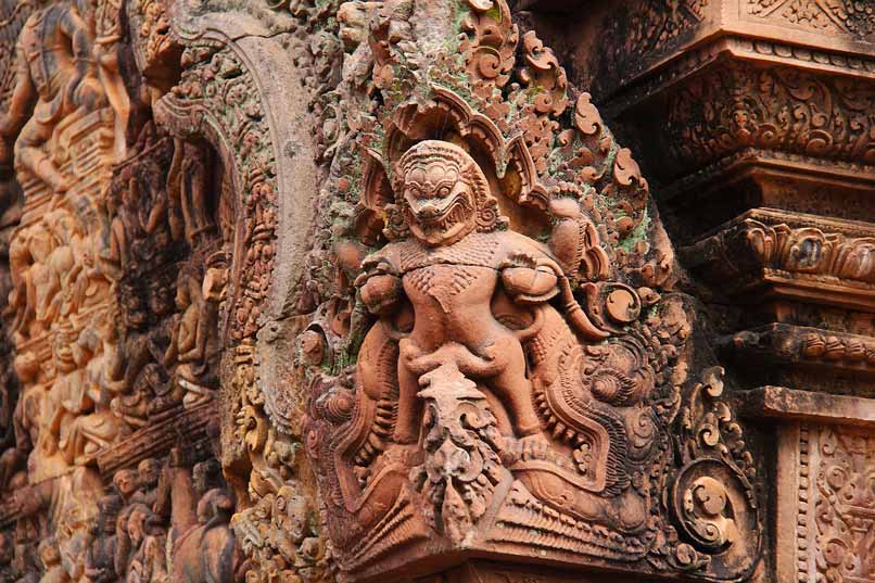 Templos de Angkor: grabados en Banteay Srei