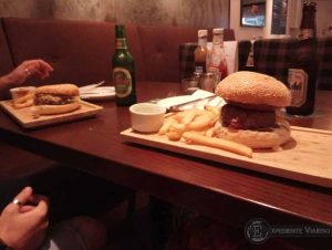 Qué ver y hacer en Hong Kong: comer en el Soho