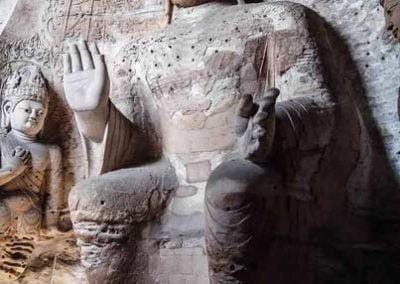 Buda gigante en la cueva 3 de las Grutas de Yungang de Datong