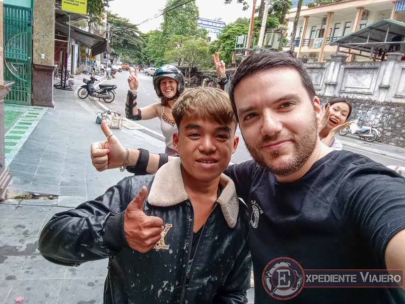 Comenzando el primer día de ruta en moto por el Ha Giang Loop