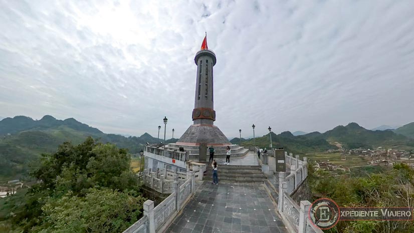 Torre de la bandera de Lung Cu en el Ha Giang Loop