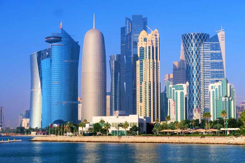 Rascacielos al hacer la escala en Doha