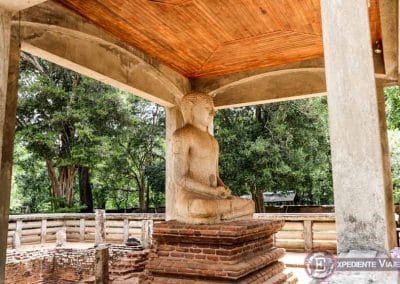 Foto de perfil del Samadhi Buda, algo que ver en Anuradhapura