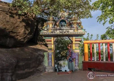 Exterior del Templo Koneswaram de Trincomalee en Sri Lanka