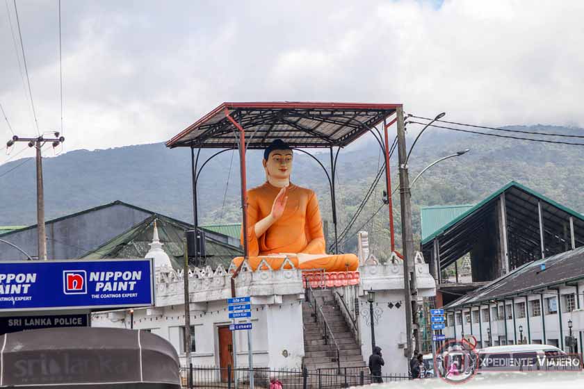Buda de Nuwara Eliya en Sri Lanka