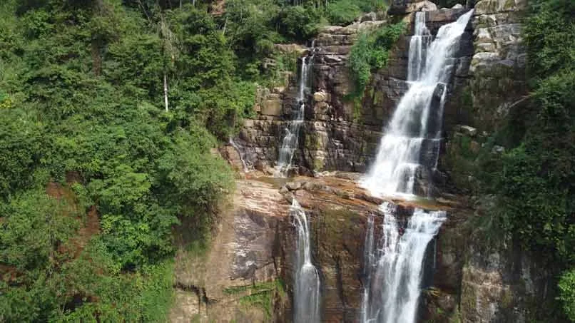 Ravana Falls, algo que ver en Ella (Sri Lanka)