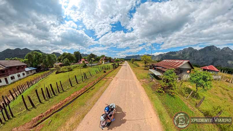 Paisaje rural del Thakhek Loop en Laos